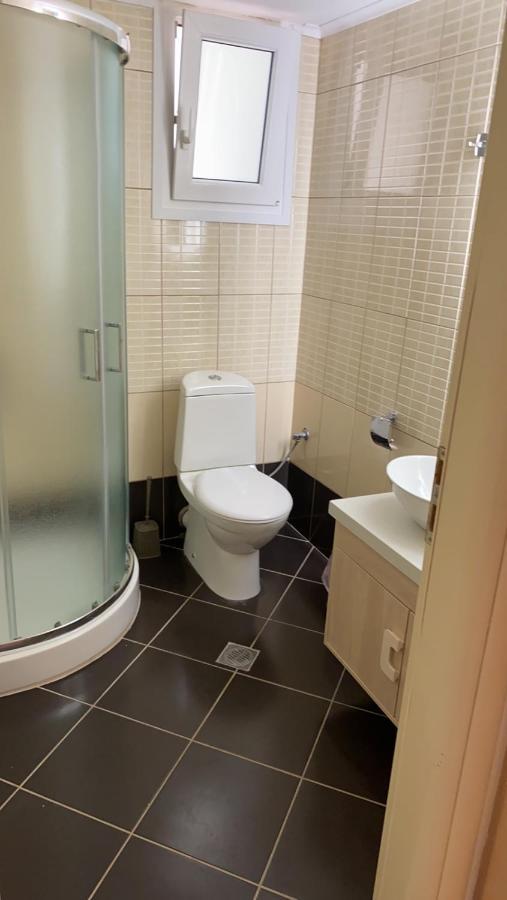 Theasis Apartment Pera Gyalos 외부 사진